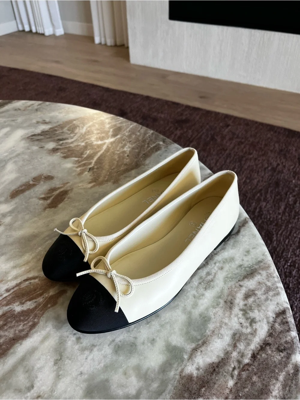 Chanel Authentic Ivory Ballet Flats Size 39 - Picture 3 of 15